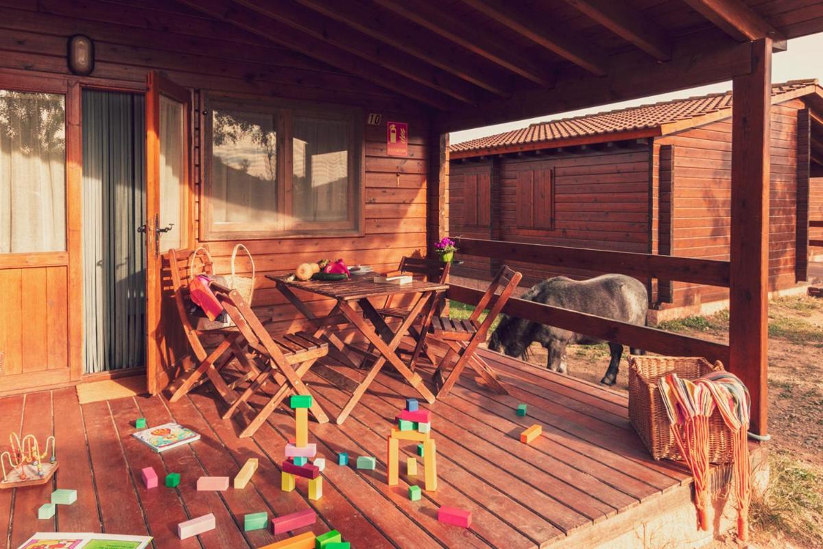 Hotel Ecologic Vinyols Camp à Vinyols i Els Arcs Extérieur photo