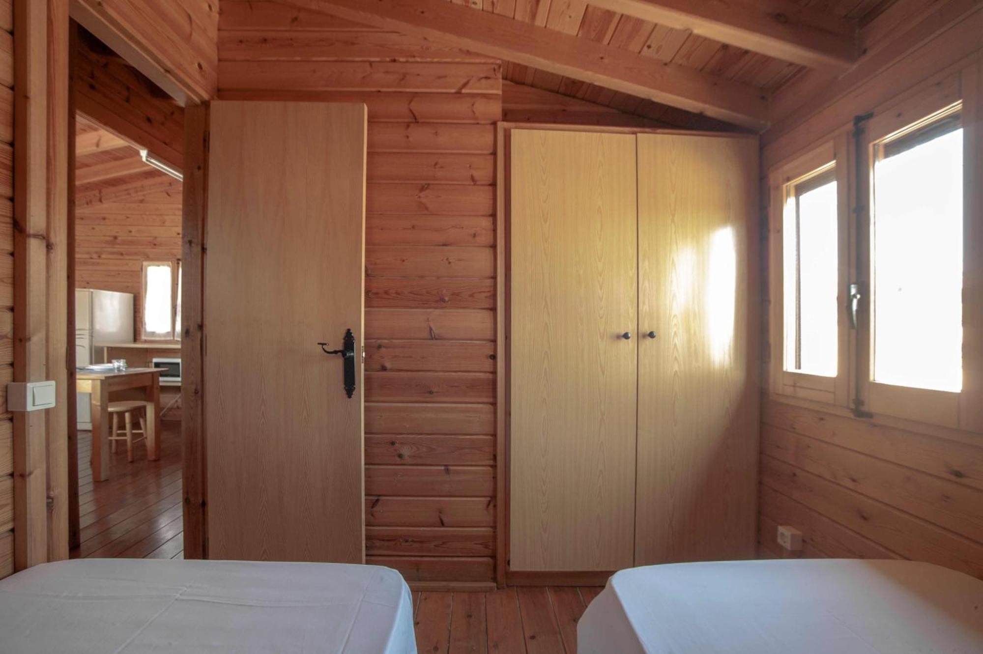 Hotel Ecologic Vinyols Camp à Vinyols i Els Arcs Extérieur photo