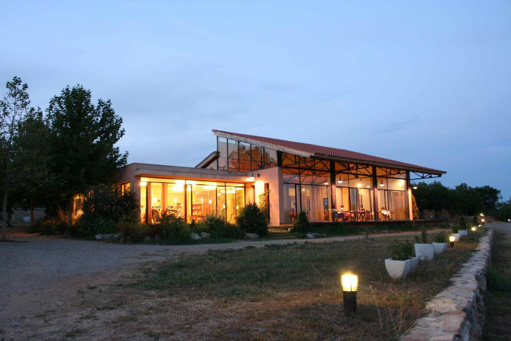 Hotel Ecologic Vinyols Camp à Vinyols i Els Arcs Extérieur photo